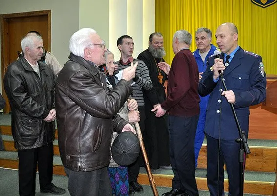 На Народному віче полтавці довірили Івану Корсуну очолювати міліцію області (Фоторепортаж) — фото 2