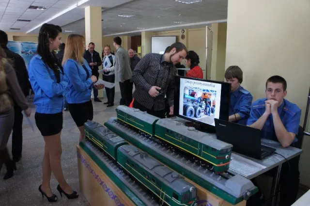 У Полтаві відбувся ярмарок професій «Веселка робітничих професій» (Фоторепортаж) — фото 9