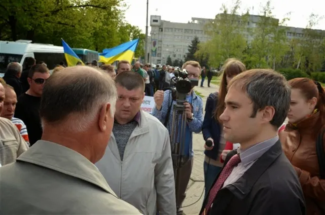 Перевізники пікетували Полтавську ОДА, вимагаючи підвищення тарифів (Фоторепортаж) + (Відео) — фото 5
