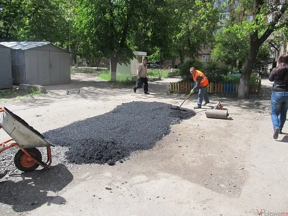 У Полтаві провели ремонт дорожнього покриття по італійській технології (Фото) + (Відео) — фото 2