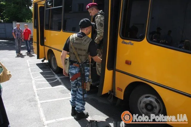 На Схід захищати Вітчизну виїхала чергова зміна добровольців із лав міліції Полтавщини (Фоторепортаж) — фото 5