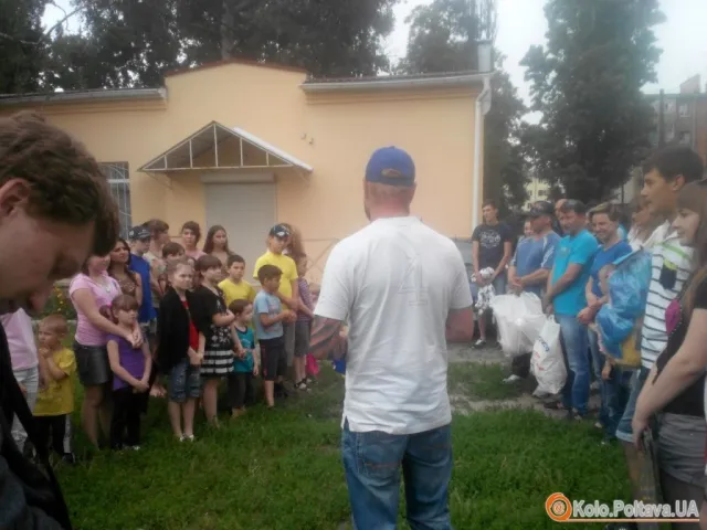 Полтавські автолюбителі провели благодійну акцію для вихованців притулку «Любисток» (Фоторепортаж) — фото 6