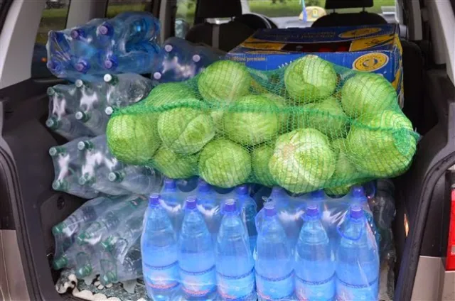 Представники національних меншин Полтавщини передали гуманітарну допомогу для української армії (Фоторепортаж) — фото 8