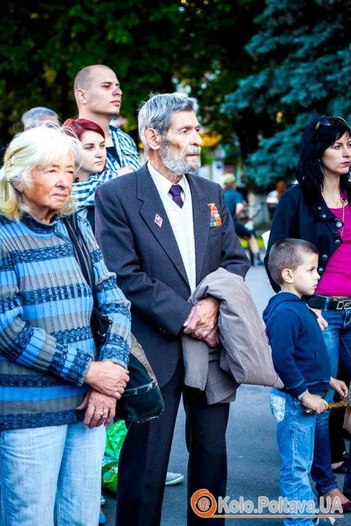 Оркестровий сезон закінчився фінальним концертом перед театром Гоголя (Фоторепортаж) — фото 4