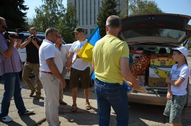 Вірменська громада Полтавщини відправила допомогу бійцям АТО (Фото) — фото 5