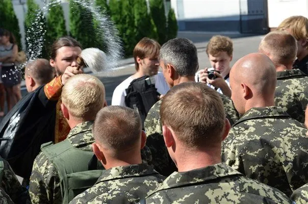 Більше сотні добровольців з Полтавщини відправили на Схід (Фоторепортаж) + (Відео) — фото 7