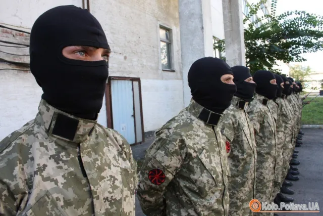 У Полтаві готують бійців до батальйону патрульної служби міліції особливого призначення «Азов» (Фоторепортаж) — фото 7