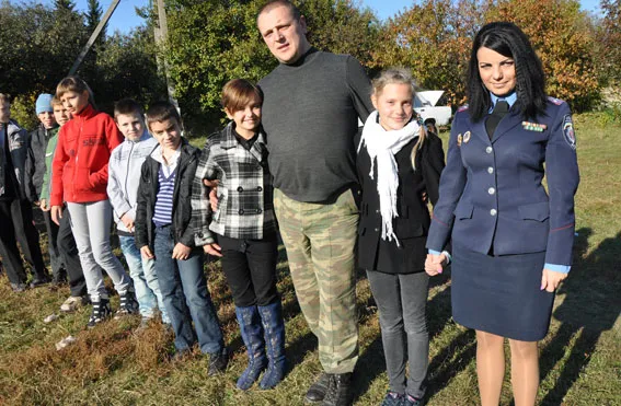 Лабрадор по кличці «Феліція» отримала нагороду від дітей за участь в АТО (Фоторепортаж) — фото 3