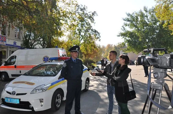 Працівники ДАІ перевіряли, як водії пропускають «швидку» (Фото) — фото 2