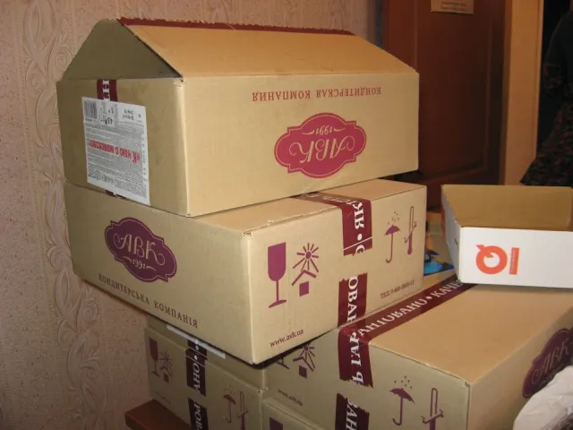 Полтавці передали військовим обереги та листи підтримки з побажаннями швидше повертатися живими (Фоторепортаж) — фото 9