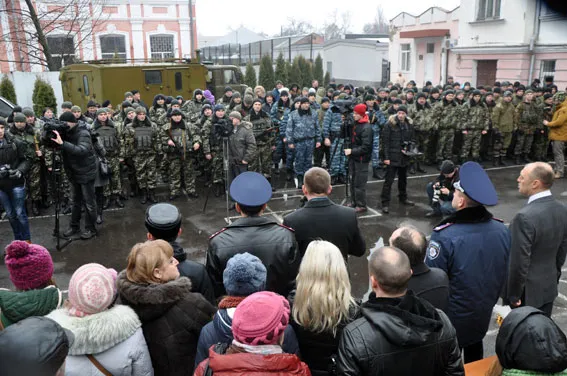 Понад 200 бійців батальйонів «Полтава» та «Кременчук» відправилися на війну (Фоторепортаж) — фото 4