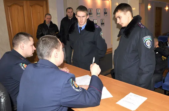 У Полтаві міліція спільно з громадськістю патрулюють вулиці міста (Фото) — фото 4