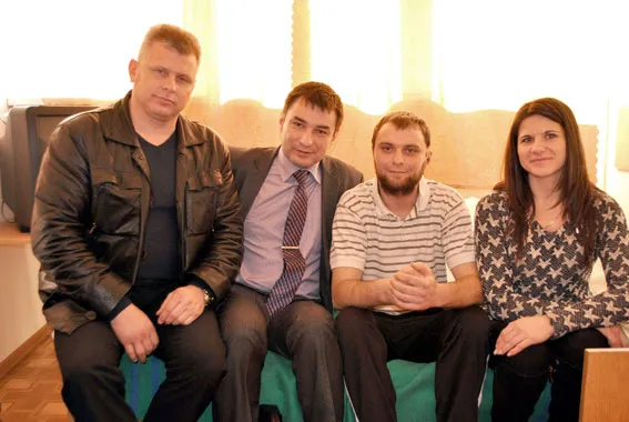 Делегати міліції Полтавщини відвідали поранених колег у Дніпропетровській лікарні (фото) + (відео) — фото 5