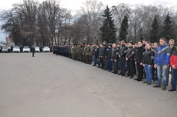 Охороняти спокій громадян у Полтаві вийшли понад 150 патрульних (фото) — фото 1