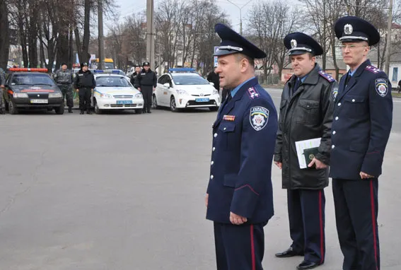 Охороняти спокій громадян у Полтаві вийшли понад 150 патрульних (фото) — фото 3