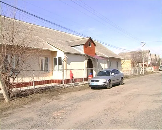 Правоохоронці та небайдужі люди допомогли родині з Дебальцевого (фото) — фото 7